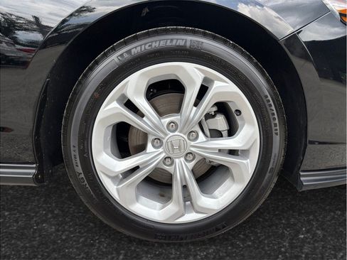 Used 2025 Honda Accord LX image 13