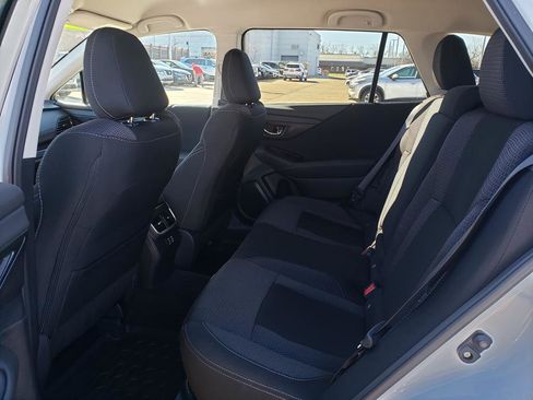 Used 2023 Subaru Outback Premium image 16