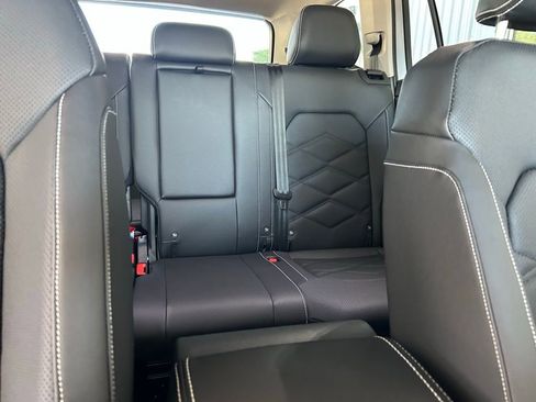 New 2026 Volkswagen Atlas SE FWD image 36