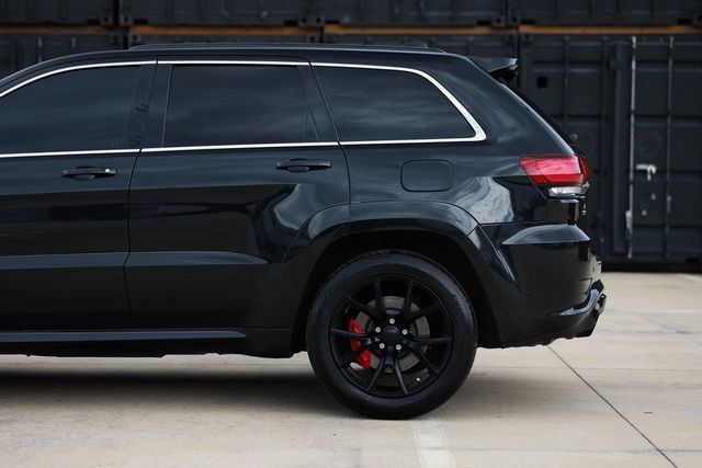 Used 2015 Jeep Grand Cherokee SRT w/ Trailer Tow Group IV AWD/4WD image 31
