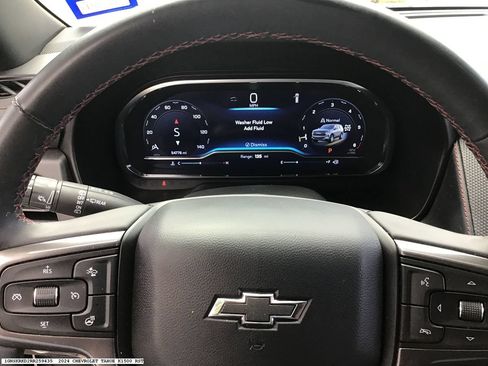 Used 2024 Chevrolet Tahoe RST w/ Luxury Package AWD/4WD image 14