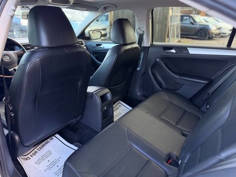 Used 2013 Volkswagen Jetta SE image 11