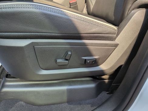 Used 2026 RAM 3500 Limited AWD/4WD image 12