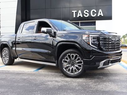 New 2026 GMC Sierra 1500 Denali Ultimate w/ LPO, Black Badging Package