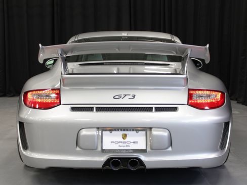 Used 2010 Porsche 911 GT3 image 6