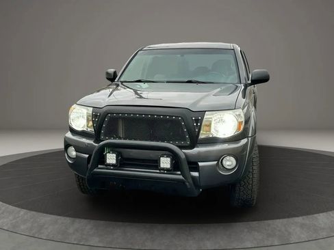 Used 2011 Toyota Tacoma 4x4 Double Cab w/ SR5 Pkg #2 image 1