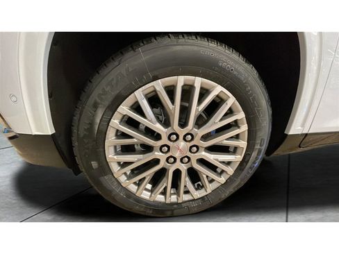 New 2026 GMC Acadia Denali w/ Super Cruise Package image 21