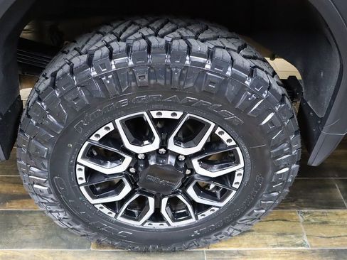 Used 2024 GMC Sierra 2500 Denali w/ Denali Reserve Package image 42