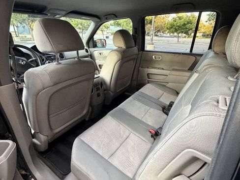 Used 2013 Honda Pilot LX image 9