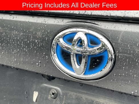 Used 2022 Toyota RAV4 LE AWD/4WD image 9