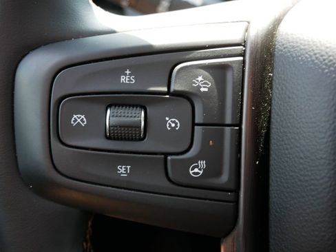 Used 2024 GMC Yukon AT4 AWD/4WD image 29