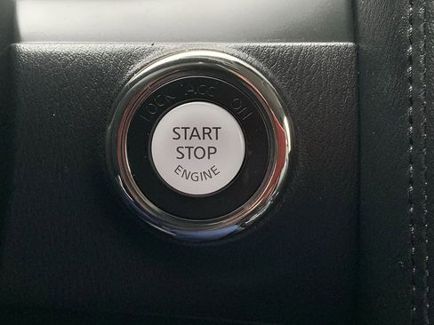 Used 2023 Nissan Armada SV image 22