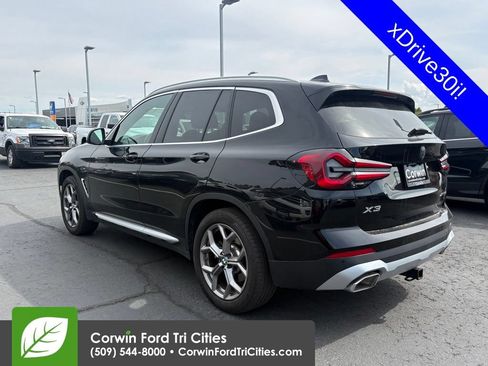 Used 2023 BMW X3 xDrive30i AWD/4WD image 3
