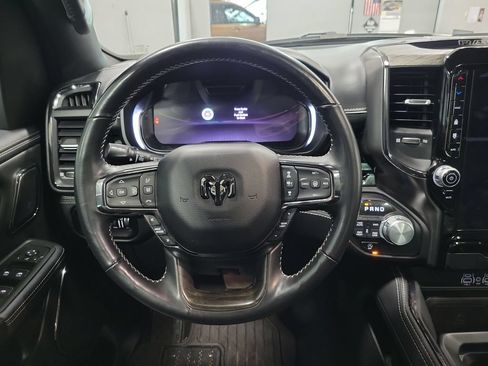 Used 2025 RAM 1500 Limited AWD/4WD image 27