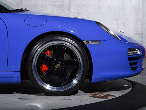 Used 2011 Porsche 911 Carrera 4S image 40