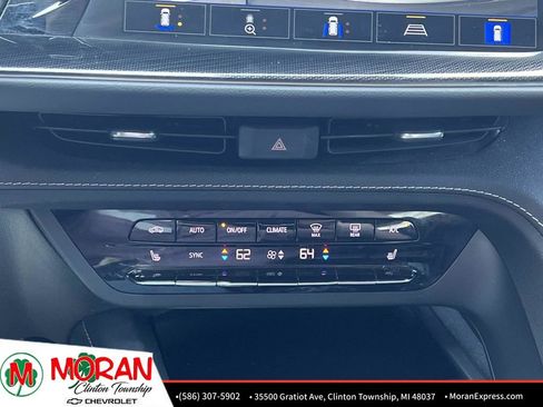 Certified 2022 Buick Envision Essence w/ Technology Package I FWD image 24