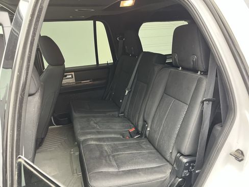 Used 2017 Ford Expedition XLT AWD/4WD image 12