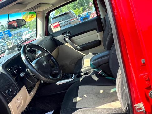 Used 2006 HUMMER H3 Sport Utility image 9