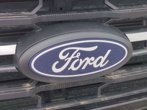 Used 2025 Ford F150 XLT w/ Equipment Group 301A Standard RWD image 28