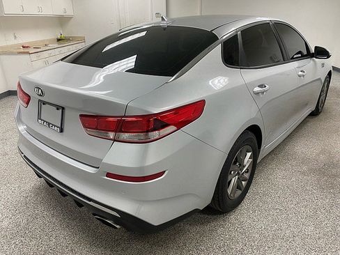 Used 2020 Kia Optima LX image 5