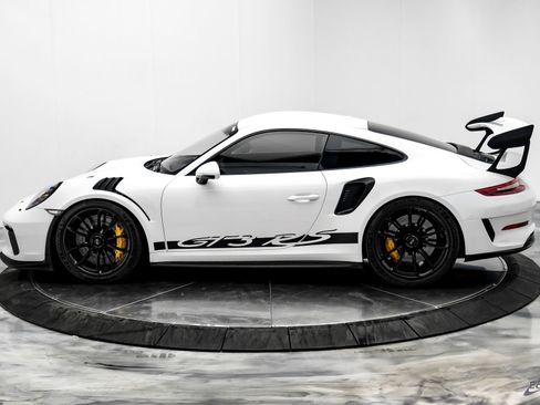 Used 2019 Porsche 911 GT3 RS RWD image 9