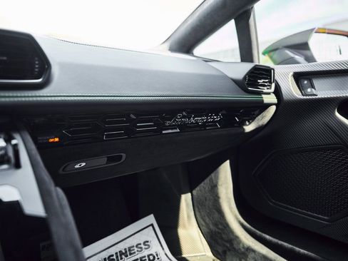 Used 2024 Lamborghini Huracan Sterrato image 65