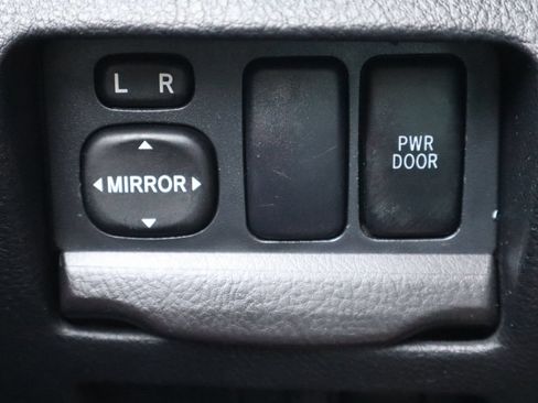 Used 2004 Lexus RX 330 AWD w/ Premium Plus Pkg image 28