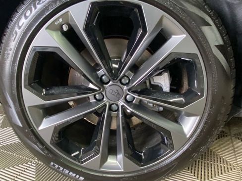 New 2026 Audi Q7 3.0T Premium Plus AWD/4WD image 8