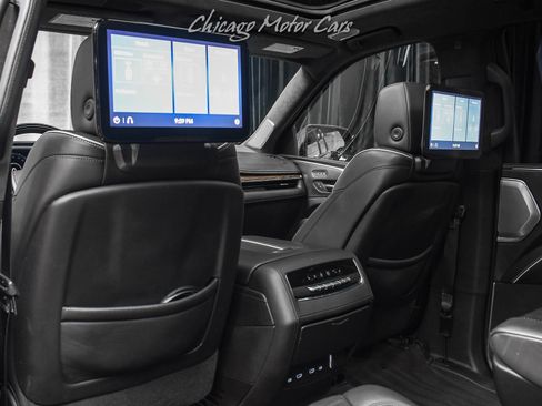 Used 2021 Cadillac Escalade Sport Platinum w/ LPO, ONYX Package AWD/4WD image 28