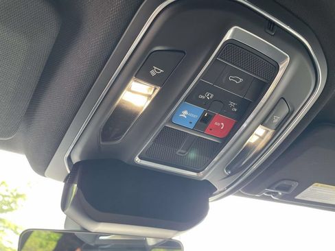 Used 2025 Jeep Grand Cherokee Altitude AWD/4WD image 27