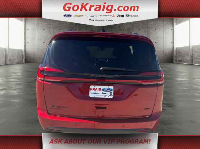 New 2026 Chrysler Pacifica Select w/ S Appearance Package AWD/4WD image 6