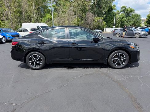 Used 2024 Nissan Sentra SV w/ All-Weather Package FWD image 5