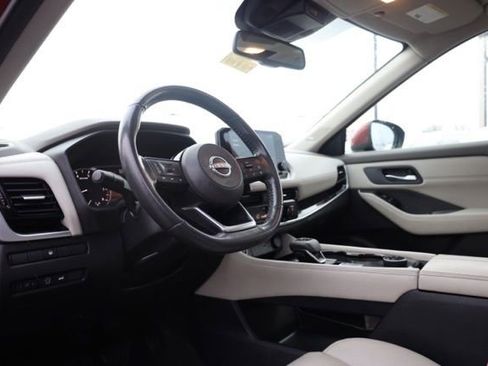 Used 2023 Nissan Rogue SV image 17