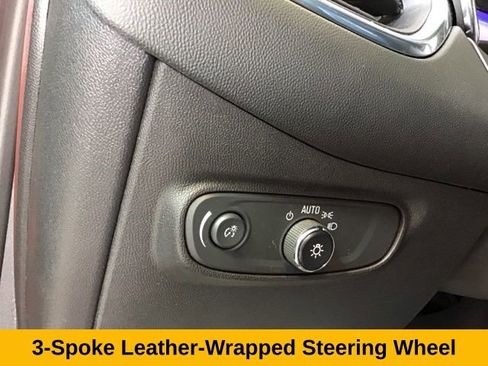 Used 2022 Chevrolet Equinox LT image 26