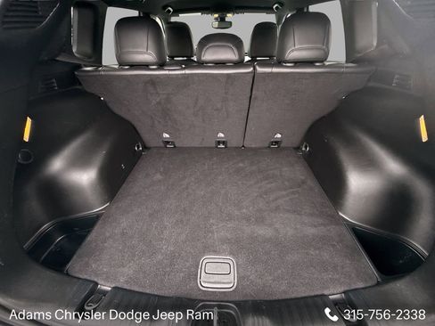 Used 2025 Jeep Compass Limited image 25