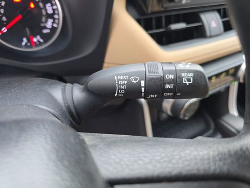 Used 2021 Toyota RAV4 XLE image 25