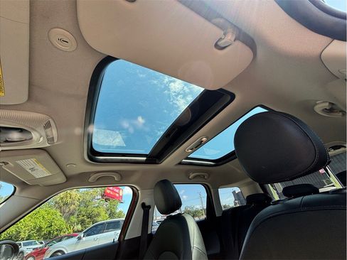 Used 2017 MINI Cooper Countryman FWD image 32