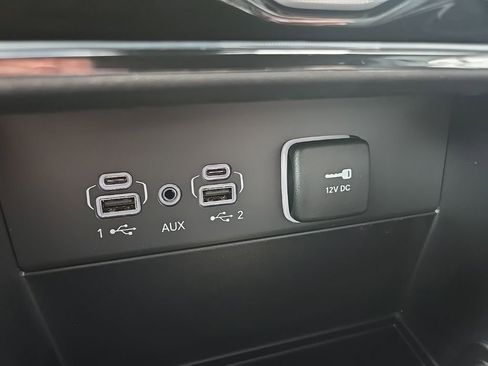 New 2026 Jeep Grand Cherokee Limited w/ Limited Altitude Package AWD/4WD image 66
