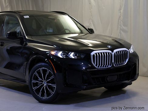 New 2026 BMW X5 xDrive50e w/ M Sport Package image 2