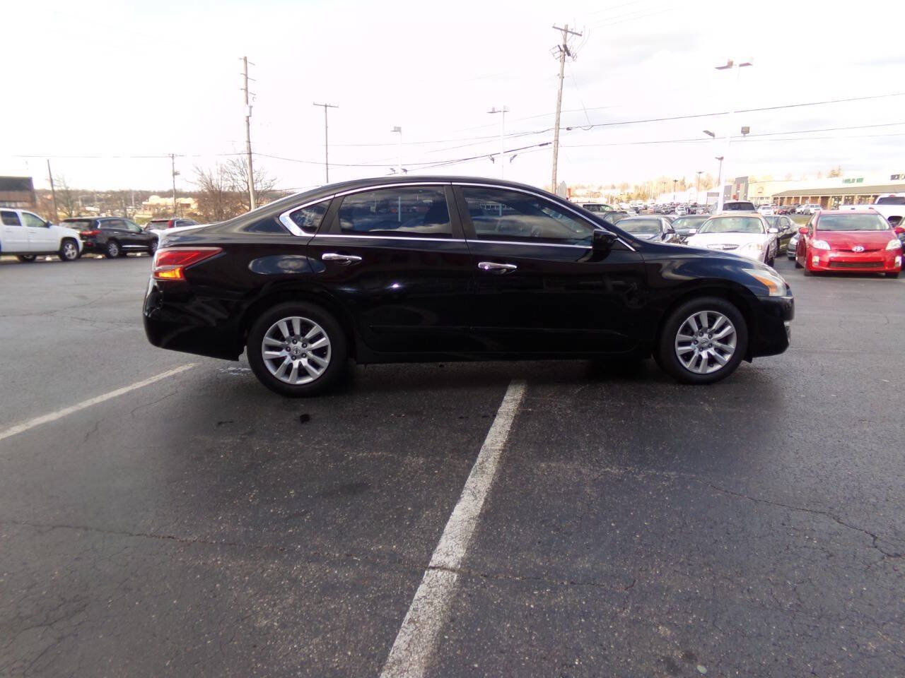 Used 2013 Nissan Altima 2.5 S FWD image 5