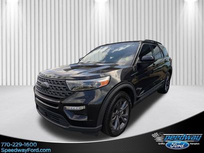 Certified 2023 Ford Explorer XLT w/ Equipment Group 202A
