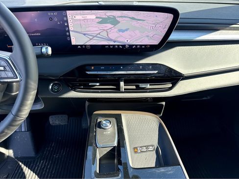 New 2026 Buick Enclave Avenir w/ Super Cruise Package FWD image 13