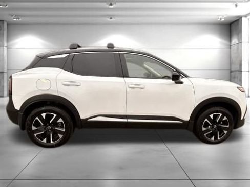 New 2026 Nissan Kicks SV w/ SV Premium Package image 8