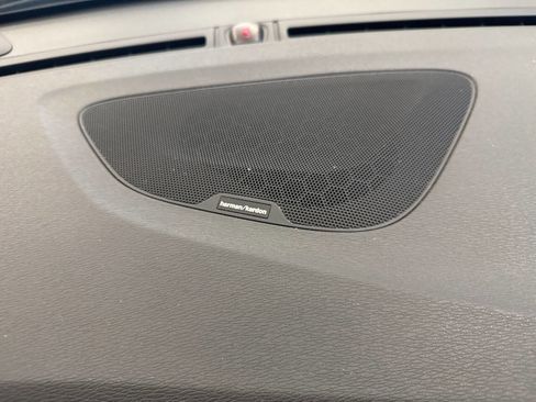 Used 2018 Volvo V60 T5 Cross Country Platinum image 20