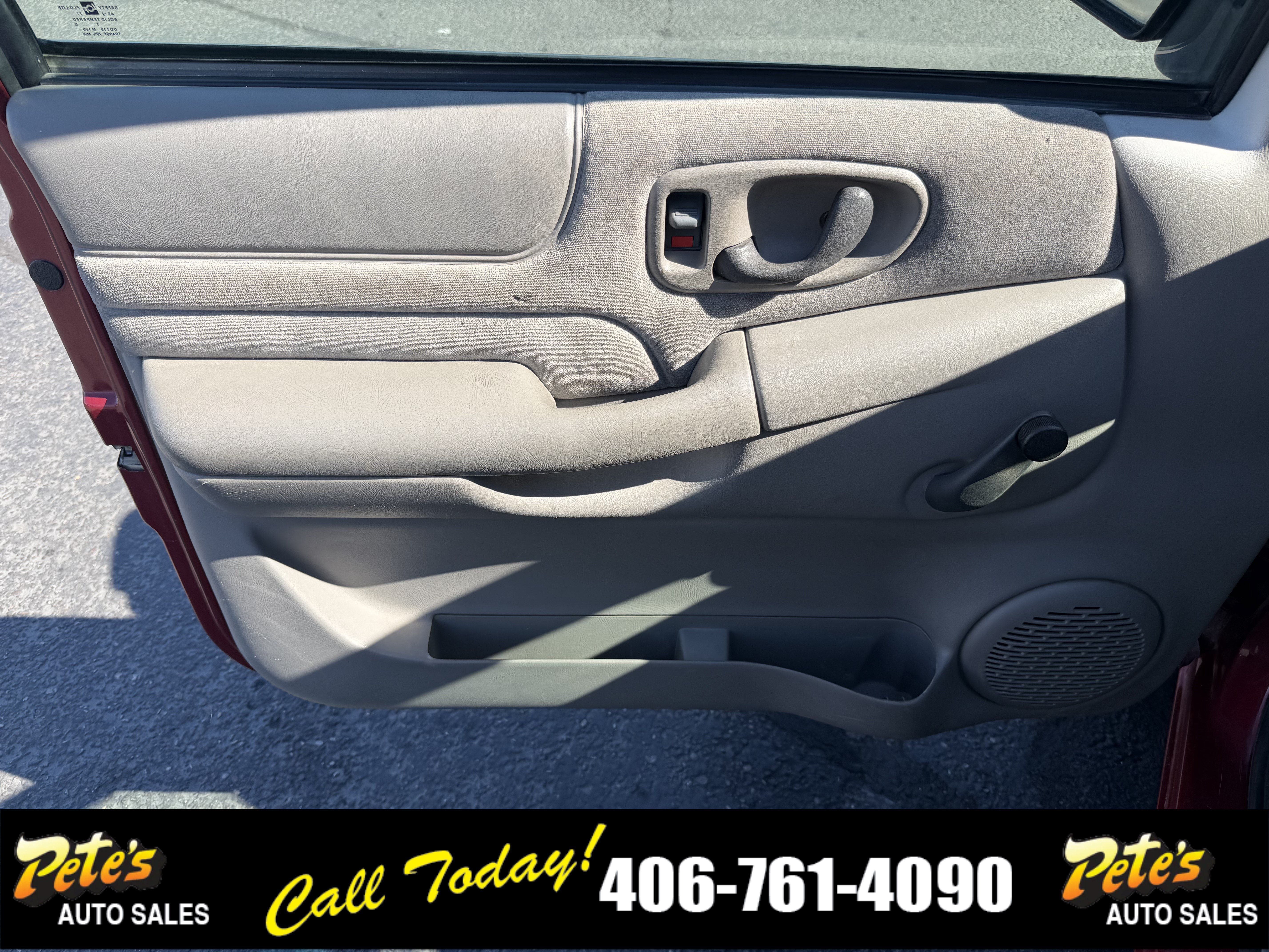 Used 2001 Chevrolet S10 Pickup LS w/ Preferred Equipment Group RWD image 26