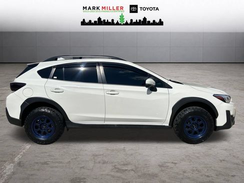 Used 2022 Subaru Crosstrek 2.5i Limited AWD/4WD image 7