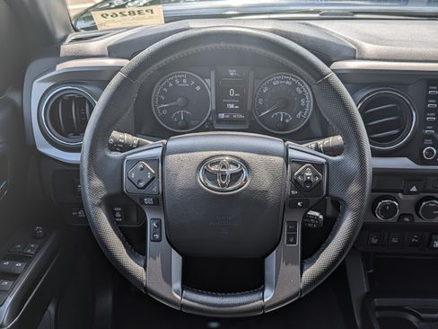 Certified 2022 Toyota Tacoma TRD Sport w/ TRD Premium Sport Package AWD/4WD image 20