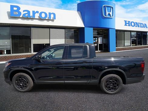 Certified 2025 Honda Ridgeline Sport+ image 3
