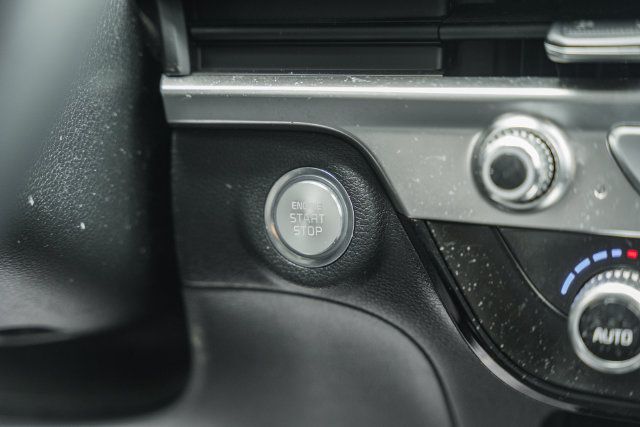 Used 2025 Kia Telluride S AWD/4WD image 30
