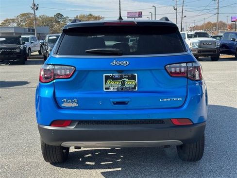 Used 2024 Jeep Compass Limited image 4
